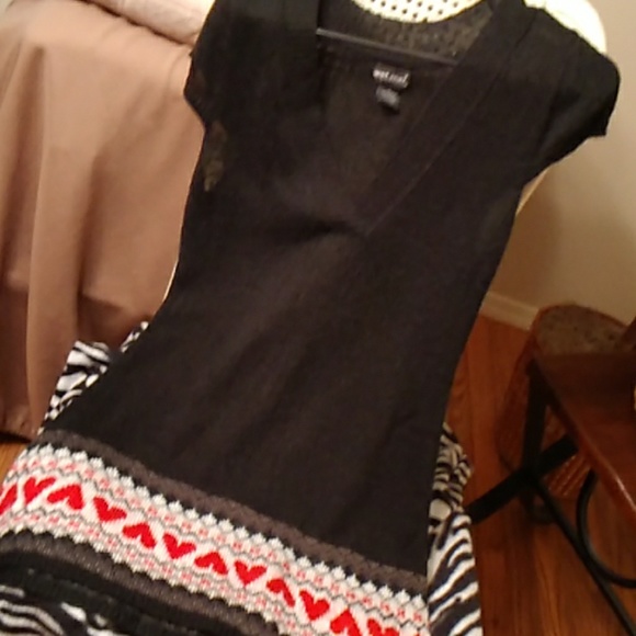 Wet Seal Heart Knit Sweater Top - Picture 4 of 9